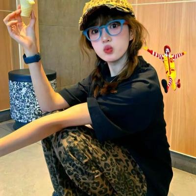 府上娶了个锦鲤新娘